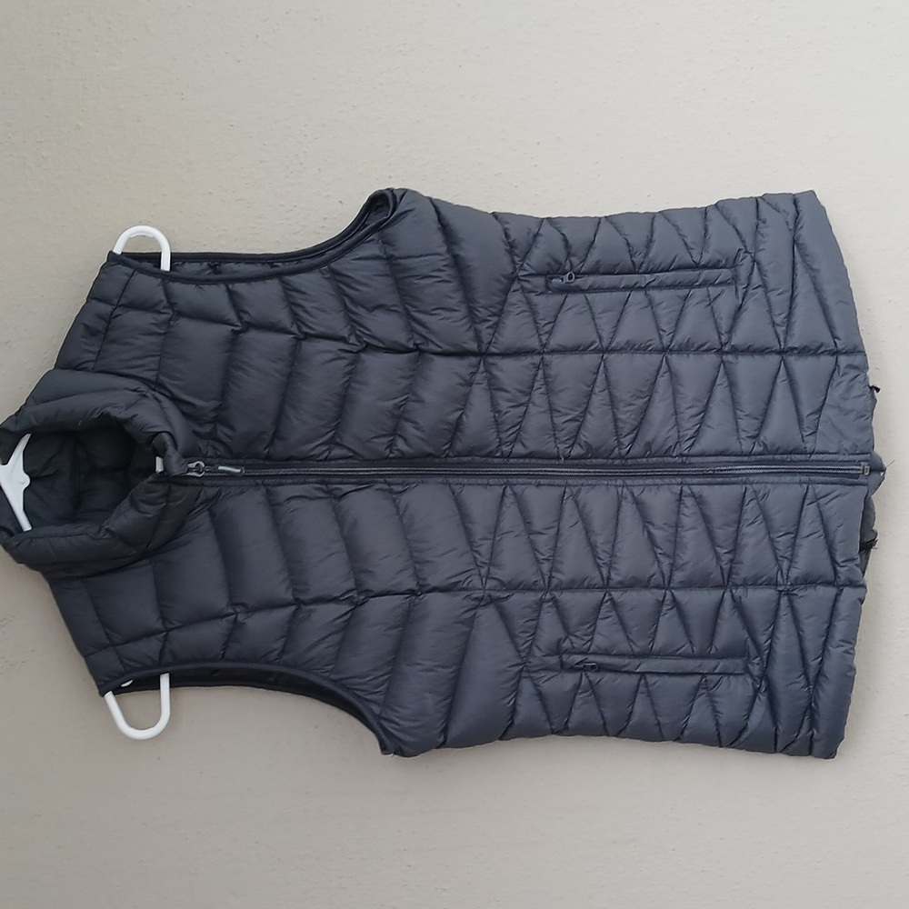 Down Vest Womens Size Large Grey Zip Up Puffer Lightweight Packable